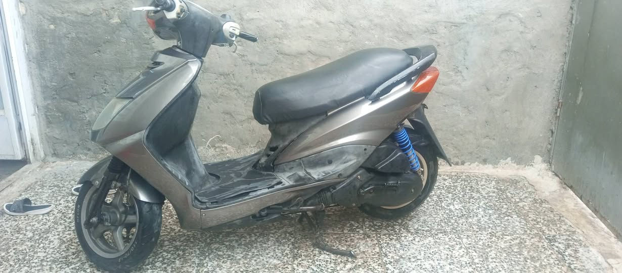 دراجه سكنس نثيه نكره سلف دراجه شلعه ومعدل تخبل
كهربائياتهه كامله بلاديه دراجه  دراجه خير من الله بس مجفته مره وحده فقط وبدلت الهه كله بلاديات مو تجاري سعرهه ٦٠٠ رقم ***********
