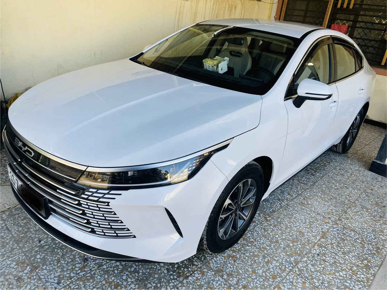 بي واي دي BYD دستروير 2025
ماشيه 10 الف 

( مثبت لوحات بغداد ) 

بانزين + هايبرد + كهرباء 

غراضهه كامله ( شاحنه معالج بنجر وبعد هواي تفاصيل ) 

المواصفات معروفة 

بصمة وكارت 

شاشة قلاب 

كشنات ابيض رياضي 

مكاني بغداد ابوغريب

السعر 18,700 مليون دينار عراقي قفل (مثبت لوحات بغداد ) تحويل مباشر المشتري تكلفه فقط 65 الف رسم نقل ملكيه 

***********
