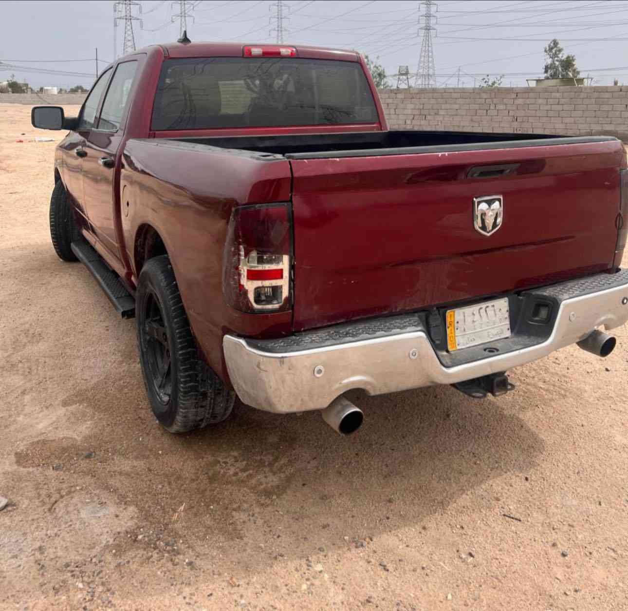 للبيع دوج رام مديل ٢٠١٨
بدي قصير باب طويل لمرغوب 
مكينه 5700 
  رقم بصره مشروع وطني
سعر ب 130
فول موصفات لل خير
فتحه وبصمه
مصبوغه عام

مكان بصره 
***********
