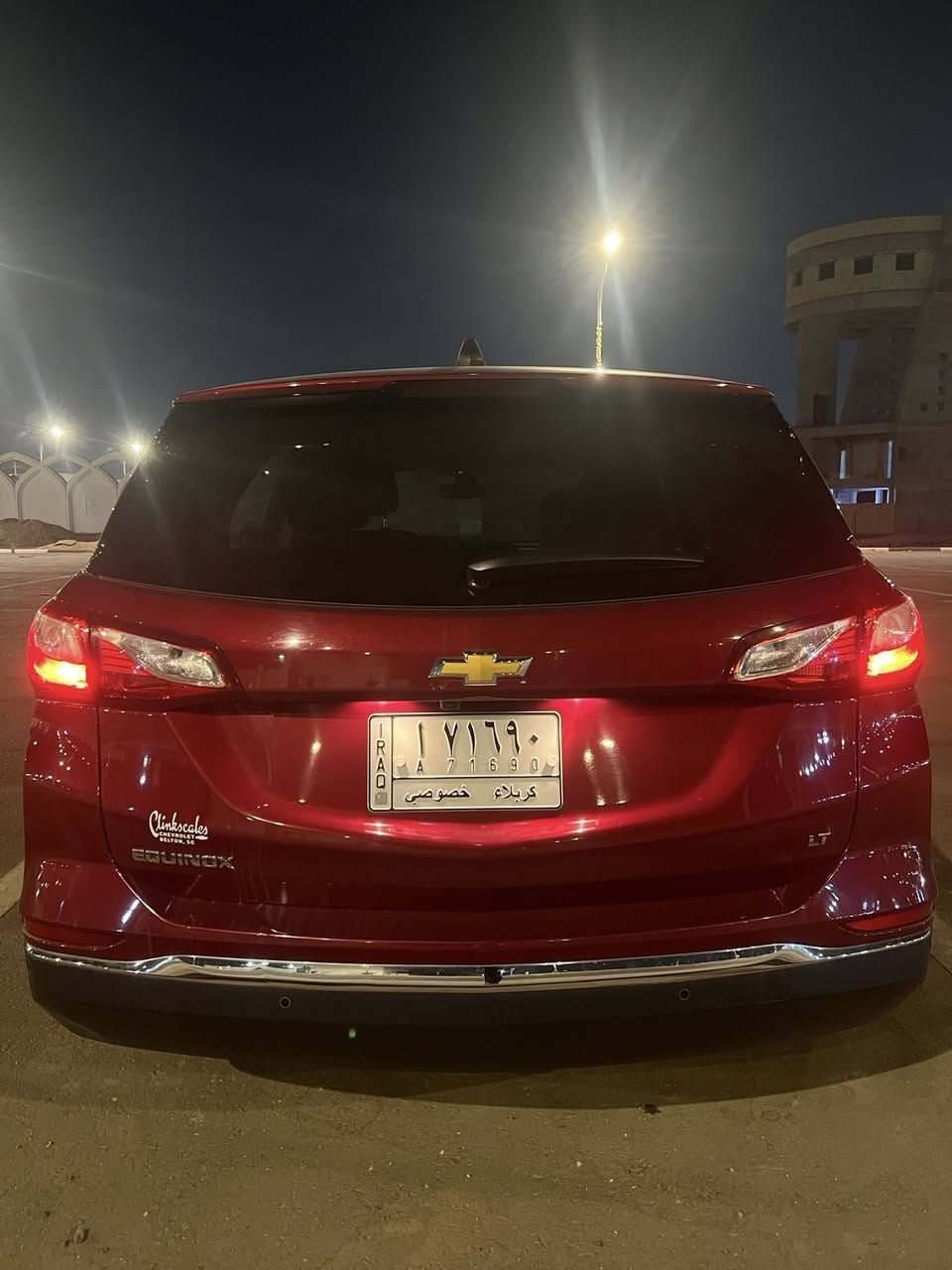 السلام عليكم رمضان كريم عليكم ان شاء الله 
كوينكس موديل 2021 رقم كربلاء الدولي الجديد هاي الصور قبل لا اشد الرقم هزة وسنوية كلهن جدد ماشية 45 الف كيلو متر حدادية تخم تاير ادامة كلهن مسويهن فئة السيارة LT حادثها كلش بسيط بدون ايرباك بدون دواخل مكان السيارة كربلاء المقدسة 
واتساب *********** 
اتصال خط *********** 
السعر 140 وبيها مجال
