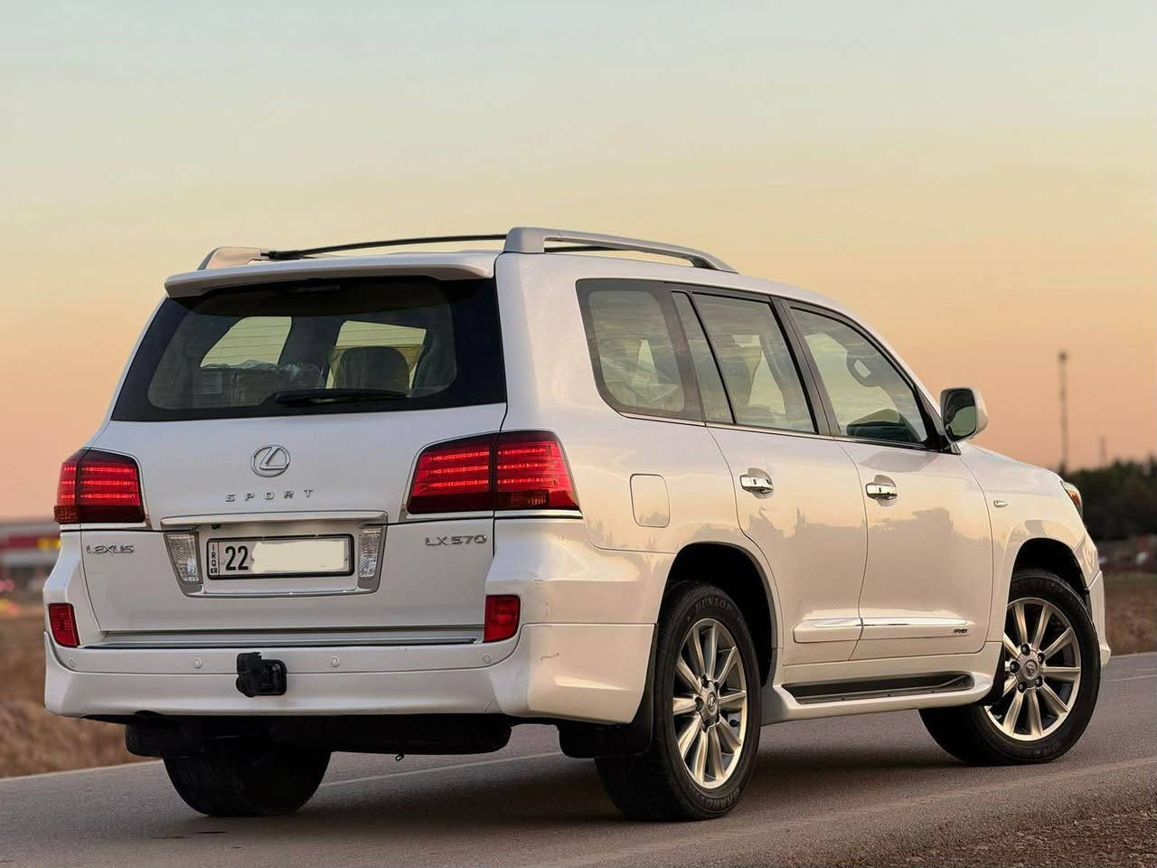 السلام عليكم 
لكزس 2011 LX 570 بريم كفاله عامه حته الدعاميات
انظف لكزس بموديله كفاله من كلشي 
فول مواصفات 
فحته سقف
كاميرات محيطه
دفيدي بالقماره 
حساسات محيطه
جميع الكراسي كهرباء
جلد وتحكمات وزراك لايت 
باقي المواصفات معروفه 
بسمي هزه وسنويه جديد
السعر 355 
العنوان بغداد 
للاستفسار 
***********
*********** Colombo, Sri Lanka
