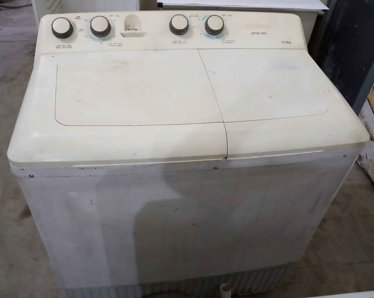 أغراض نظيفه مستعمله استعمال قليل جدا 
وبيه ضمان وفحص قبل البيع 
للاستفسار الاتصال على الرقم ***********
او خاص 
العنوان : باب المشهد مقابل مستشفى الولاده 
فرن الحسناوي قديما حلة, بابل
