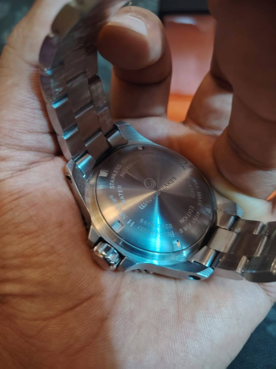 براند اج ماير جديد لوك شمع  فقط البيم بسير ضايع ولباقي مكفول 
ابيع ع هل وضعيه 530$ 
ملقبه بكاسر  الأمواج  رجالي حجمmm 47 
اوتماتك سويسري اصلي.
سعر الساعة في الشركة 2210 دولار 
/// ملاحضه/ شرط مكفول وكله ابلادي لا مصلح ولا اي شي 
اصدارة محدود 2999 قطعة بـــالعام.
مقاومة للماء 200 وحدة ضغط جوي (2000متر /6600قدم) 
يوجد توصيل الئ جميع محافظة العراق   تفاصيل اكثر خاص مكاني كربلاء


**إذا كنت صاحب هذا الإعلان وتريد حذفه لأي سبب، رجاءا أرسل رسالة إلى الدعم الفني**