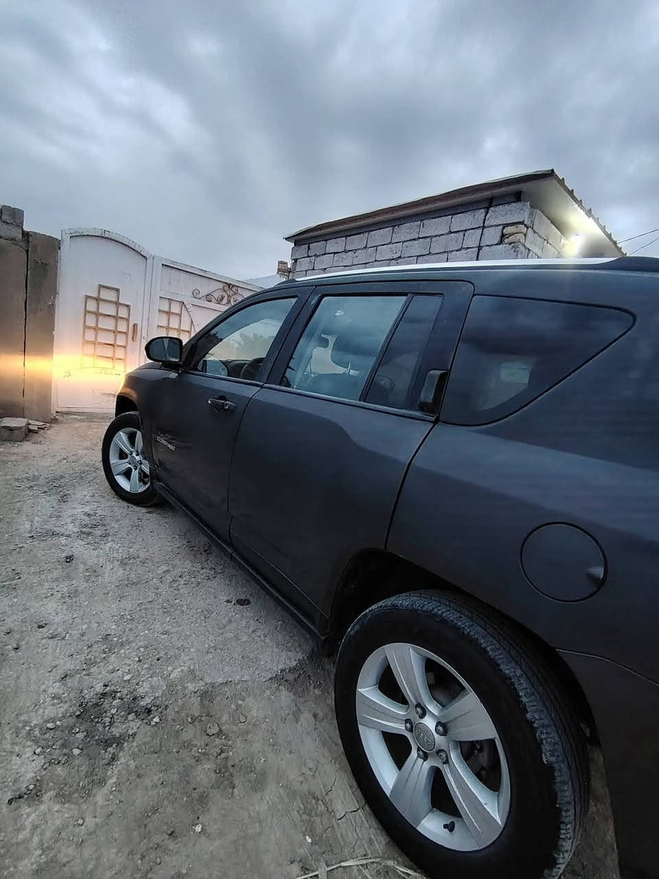 السلام عليكم
جيب كومبارس .
موديل 2016.
الرقم بغداد.
المداور ابنفس اليوم.
محرك 2400.
المكان الديوانيه.
للاستفسار ***********
