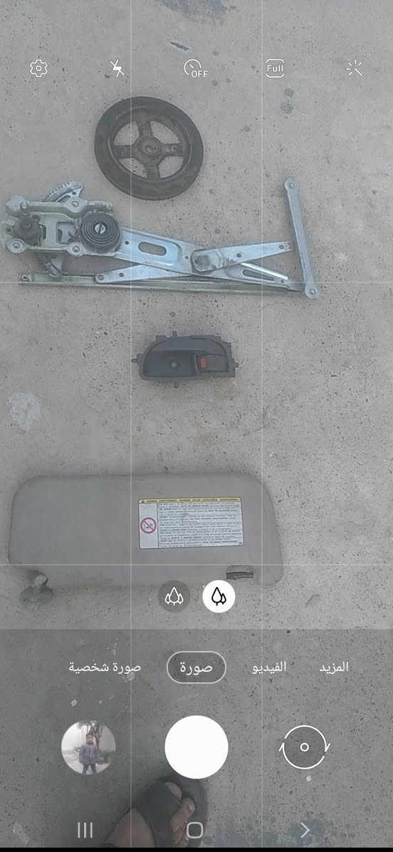 السلام عليكم غراض سياره تيوتا يارس  2007 للبيع قيم بمايرضي الله وخذ الغراض كلو اصلي مال كصه للاتصال ***********  بي واتساب
