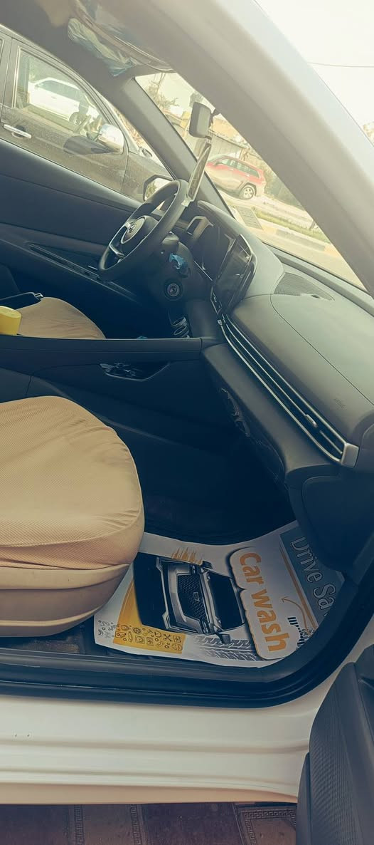 من رخصة مدير الگروب /للبيع الانترا 2021 لون ابيض خليجي مكينه,2000السياره جديده  جاهزه من كلشي/مطلوبه للمصرف استقطاع مباشر  صاحبه بكربلاء   /السعر 140وبيه مجال ***********
