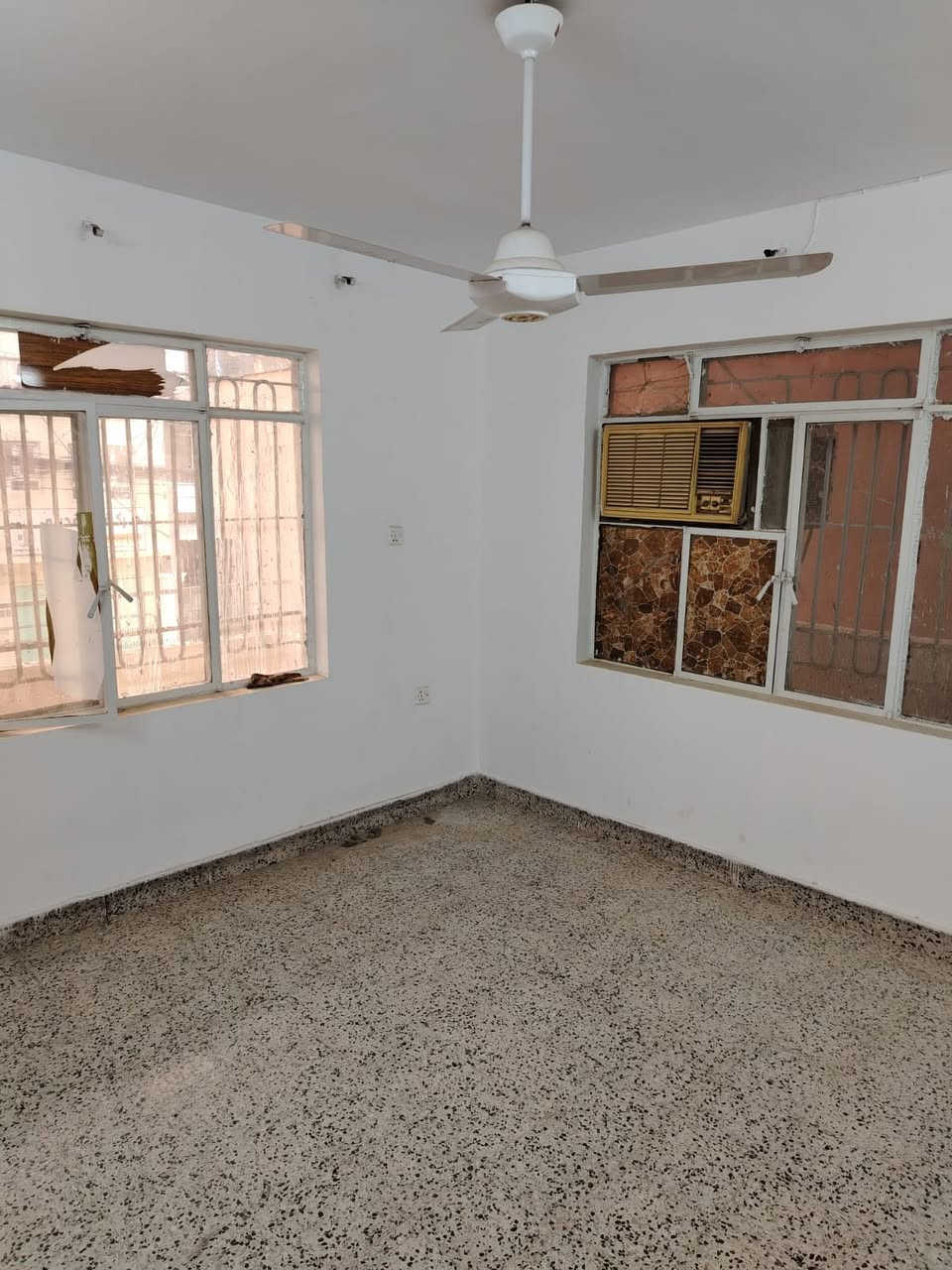 🔥دار للإيجار في حي السكر 🔥

🌹مساحة 160 متر 

🔵مكون من طابقين 

🟤ط الاول مطبخ وهول واستقبال 

😍ط الثاني غرف نوم عدد 3 وصحيات 

🔥#عروضات_مكتب_النبأ_السعيد_للعقار🔥

🩷للاستفسار الاتصال عبر الأرقام التالية 

☎️📞***********
☎️📞***********
