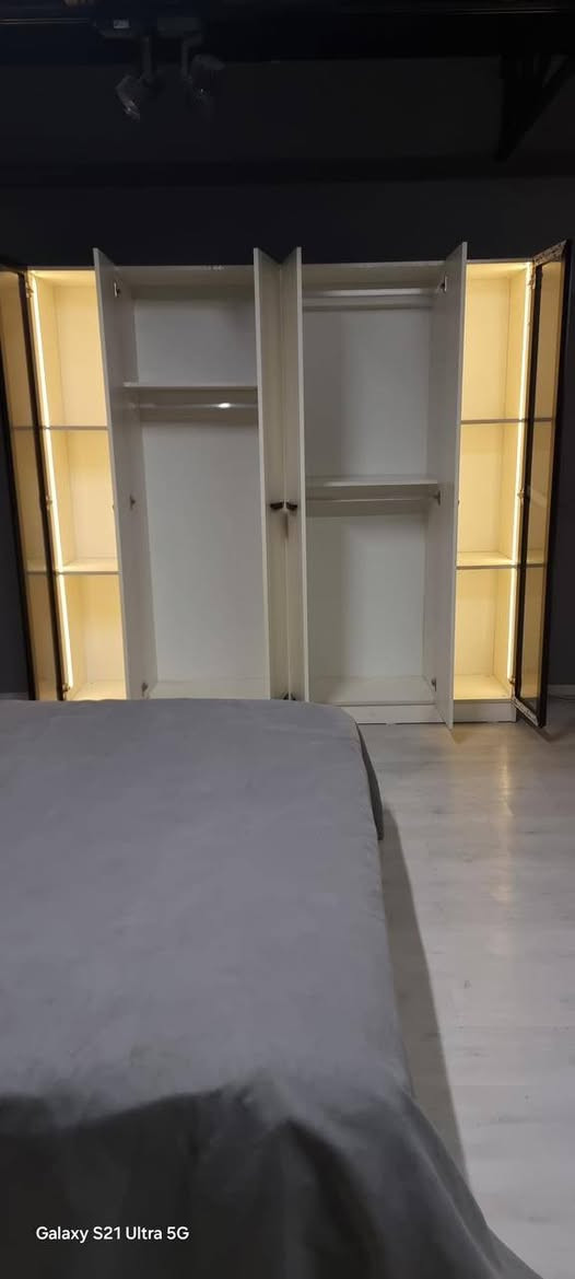 تم بعون الله وصول
*موديل جيلان*
*نفرين* وشبابي
معمل اصلي تركي 👌🏻

6 قطع نفرين 

☀️كنتور 220 سم * ارتفاع 210 سم
عمق 51 سم 
انارة داخل الكنتور عدد 2 لد 

☀️سرير 180 سم *200 سم ارتفاع 120 سم سرير مخزن جك

☀️ميز تواليت 2 انارة لد داخلي

☀️كومدي عدد 2 انارة لد داخلي 

☀️درور مجر + باب

معمل اصلي درجة اولى تركي 🇹🇷

السعر 850 الف 
النقل والشد داخل بغداد مجانا ⚒
النقل والشد اطراف 20 الف ⚒
النقل والشد محافظات 100 الف ⚒
تصعيد كل طابق 10 الف
التجهيز خلال 24 ساعه
للحجز مراسله ع واتساب ***********
