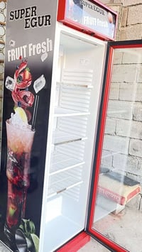 عارضه للبيع نضيفه  السعر 300 وبيها مجال  الاستفسار اكثر :07711189097