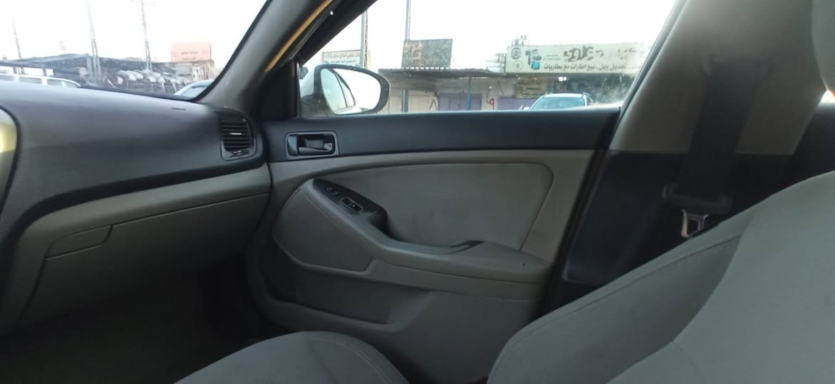 كيا اوبتما وارد امريكي موديل ٢٠١٤ سيارة نضيفة وحلوة وصرفيتها نظام ايكو اقتصادي وكما موضح بالصور .. 
للتواصل ***********
*********** البصرة, العراق

