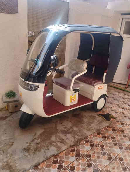 توك توك شحن للبيع سته بطاريه سرعته 60 حقيقي جديد استخدام قليل سعر مليون 600 وبي مجال الاستفسار الاتصال على الرقم ***********
