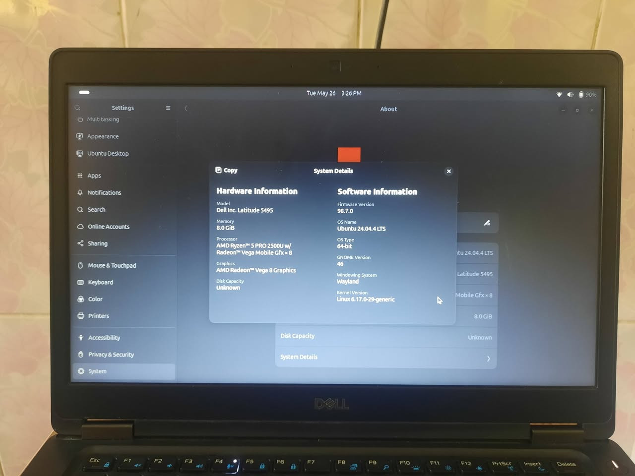 لاپتۆپ دێڵ بۆ فرۆشتن
پاتری %80
شاشە 14
1920×1080 Full HD

مواسەفاتەکان:
CPU: AMD Ryzen 5 PRO 2500U (2.0 GHz) with Radeon Vega 8 Graphics
RAM: 8 GB
Storage: 250 GB SSD

بۆ تەڵەبە دەرەجە یەکە خۆم دوو ساڵە لە مەحەد کۆمپیوتەر بەکارم هێناوە کێشەی نەبووە
زۆر پاک و خاوێنە و دوێنێ تێرماڵ پەیسەکەیم بۆ گۆڕی و ناوەوەیم پاک کردۆتەوە

سیستەمی windows 10 و linuxی لەسەرە
واتە 2 سیستەم لەیەک کاتدا بەدڵی خۆت دەتوانی بیگۆڕی

بۆ کۆدکردن و فێربوونی پڕۆگرام سازی زەمانی دەکەم خۆم لەسەری فێری زمانەکانی پایتۆن و c# بوومە

ئەو بەرنامانەی بەبێ کێشە ئاخیر ڤێرژنی ئیش پێدەکا:
Visual Studio Code
Visual Basic
Cisco Packet Tracer
Excel
Access
Powerpoint
Adobe Photoshop

ئەو یاریانەی لەسەری تاقیم کردۆتەوە هیچ گەرم بون و خاوبونەوەیەکی نەبووە:
یاریەکانی پلەی 1 و 2 بەعام
Gta Sanandreas
Roblox
Outlast
Pes 2018
Fifa 2019

هەموو ئەوانەی ناوم هێنان یەک کێشەی هەبوو یەک مانگ زەمانت دەدەمێ دەتوانی بۆم بگەڕێنیەوە

لەسەر داواکاری خۆت هەر بەرنامەیەکت بوێ بۆت دادەنێم

نرخ 350هەزار قفڵ


**إذا كنت صاحب هذا الإعلان وتريد حذفه لأي سبب، رجاءا أرسل رسالة إلى الدعم الفني**