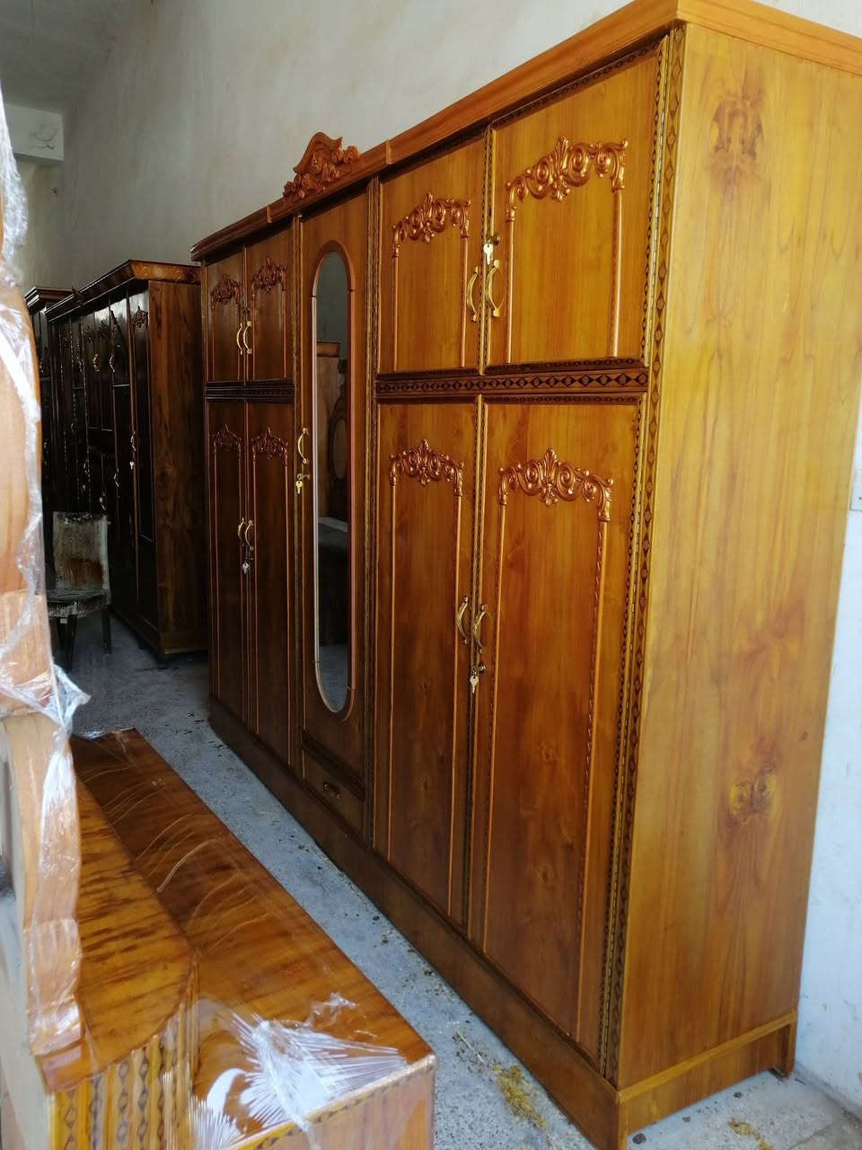 السلام عليكم غرفه للبيع 5 باب ملحق صاج داخل خارج ظهر جرجوبه صاج نظيفه جدا السعر 750 الف وبيه مجال العنوان بعقوبه كاطون الرازي شارع ابو رباح قرب مرطبات لسيد مزاد ابو كرار الغريباوي *********** قرب جامع اسماء الله الحسنى
