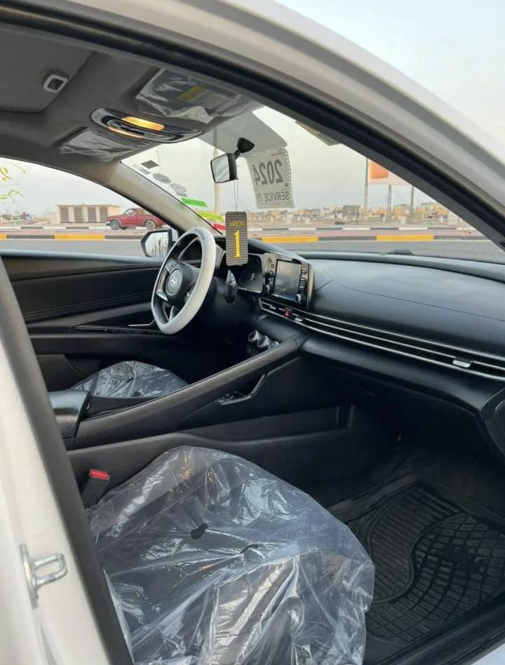 السلام عليكم النترا تجميع صيني للبيع موديل 2024 كفاله
ماشيه 41 الف 
السعر 135 
***********
