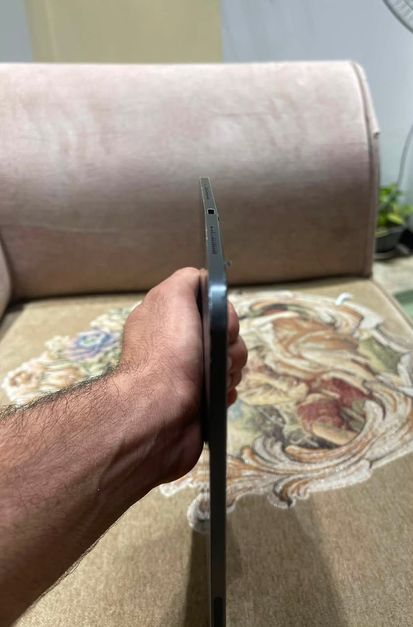 Ipad pro M4 2024 الجيل الخامس 
11انش

يرادله شاشه والشاصي بي عواج قليل

والباقي مكفول كارتون موجود شاحنه  

تفاصيل اكثر خاص مكاني كربلاء توصيل ماكو


**إذا كنت صاحب هذا الإعلان وتريد حذفه لأي سبب، رجاءا أرسل رسالة إلى الدعم الفني**