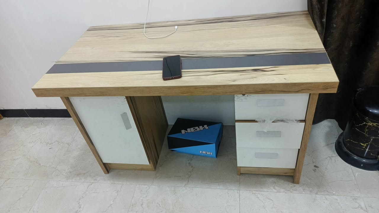 للبيع ميز مكتبي مع كرسي دوار


**إذا كنت صاحب هذا الإعلان وتريد حذفه لأي سبب، رجاءا أرسل رسالة إلى الدعم الفني**