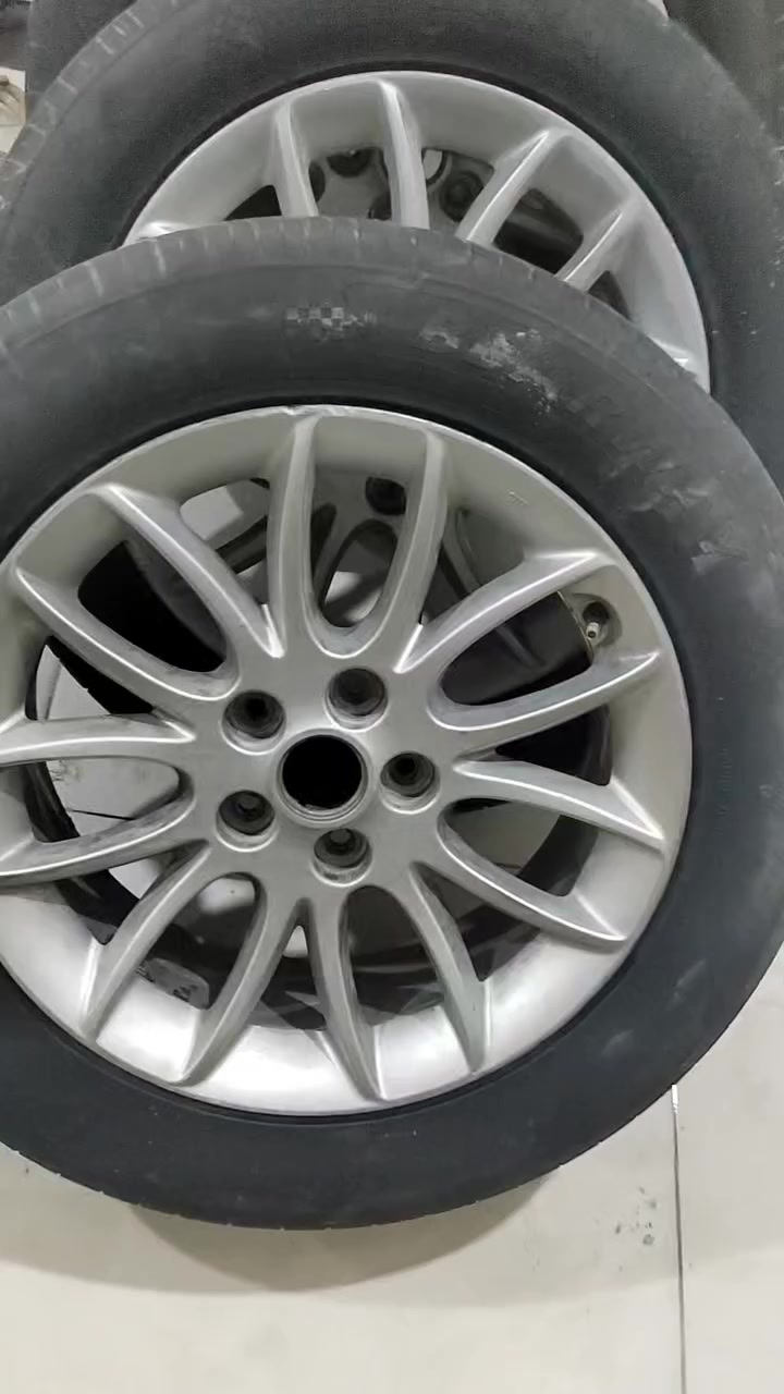 للبيع  ويل كب  حجم  17  ازيرا موديل 15 تايرات  جديدة   مراوس  يرهم  
مكان الديوانية
اتصال ***********واساب
***********
