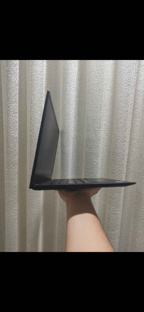 🚀 Lenovo X1 Carbon – أنيق، قوي، وجاهز لأي مهمة!
معالج Intel Core i7 – أداء سريع جداً للتعددية في العمل والدراسة
رام 8GB + خزن 246GB SSD – سلس وسريع وموثوق
Windows 11 Pro مفعل أصلي + Product Key
Microsoft Office 2019  مفعل اصلي منصب وجاهز للاستخدام (وورد / اكسل / باوربوينت)
الحالة: نظيف جداً، شبه جديد، بدون خدوش أو ضربات
السعر: 285,000 دينار – قيمة تنافسية مقابل لابتوب أعمال من الطراز العالي
🌍 توصيل لكل المدن والمحافظات في العراق

🚀 Lenovo X1 Carbon – Sleek, Powerful, and Ready to Dominate Your Work!
Intel Core i7 – lightning-fast performance for multitasking, work, and study
8GB RAM + 246GB SSD – smooth, snappy, and reliable
Windows 11 Pro Activated – fully genuine. 
-Microsoft Office 2019 fully genuine Installed – Word, Excel, PowerPoint, ready to use
Condition: Immaculate, like-new, no scratches or dents
Price: 285,000 IQD – unbeatable value for a top-tier business laptop.
🌍 Delivery available across all cities and provinces in Iraq. أربيل, العراق


**إذا كنت صاحب هذا الإعلان وتريد حذفه لأي سبب، رجاءا أرسل رسالة إلى الدعم الفني**