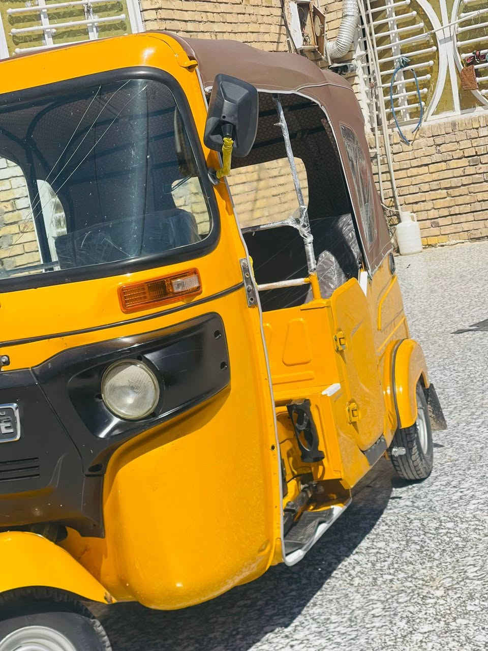 سلام عليكم تكتك موديل 22 شهر 8 كشره بس تكحيلات ول مكينه بستم  مكاني ميسان العماره رقم ستفسار  ***********
