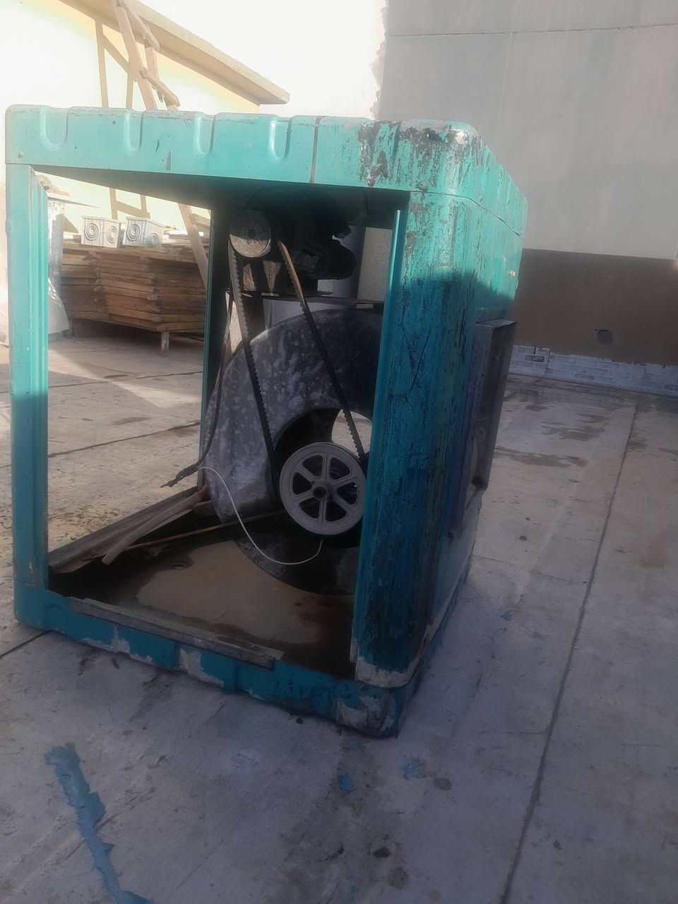 حجم ٢ ونص 
بوربرن اقتصادي بلكهرباء 
٤٥ الف 
***********

