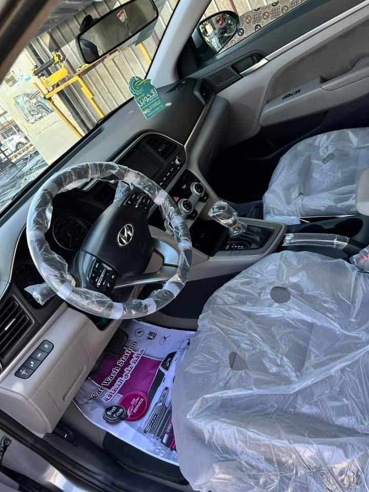 السلام عليكم
النترا وارد امريكي موديل ٢٠١٩ ماشية ١٢٠ الحادث واظح بالمنشور فقط بنيد مصلح نفسة تخم تاير جديد باتري جديد رقم بغداد الانكليزي بأسمي تحويل مباشر ثاني يوم السعر ١٣٠ وبيها مجال 
الاستفسار ***********
