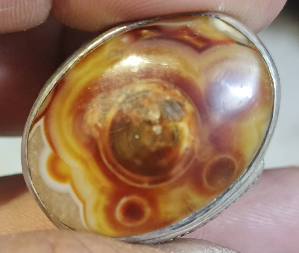 خاتم داودي  كلش قديم صياغه ابو مشتاق حجم راهي للبيع او المراوس *********** مكاني نجف قريه الغدير يوجد توصيل
