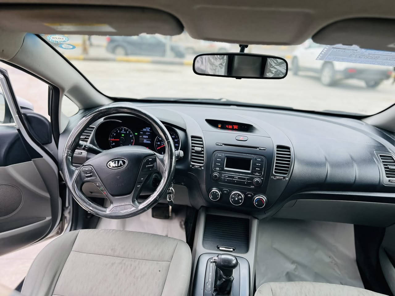 السلام عليكم
كيا فورتي موديل 2015
 وارد امريكي
سياره جاهزه وبسمي 
حادثها اربع قطع رش
كير ومحرك. شرط
ماشيي 100
رقم الهاتف ***********
رقم الهاتف ***********
السعر: اتصل. وتدلل
يرهم مقدمه 
العنوان: القياره/
