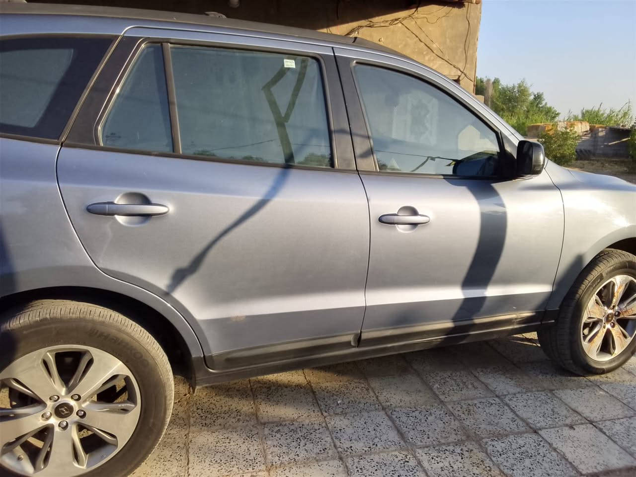 سلام عليكم سنتافي موديل 2010 امريكي ليبل واحد محرك 2700  بيه صبغ بابين وصبغ بنيد جارد بدون دواخل كهربائي كله شغاله صدر امامي خلفي جديد تحكمات استيرن شاشه داخل رصاصي جديده كلش رقم بغداد دولي 
السعر /110 وبيه مجال قليل 
رقم الهاتف:***********/اثير /***********
