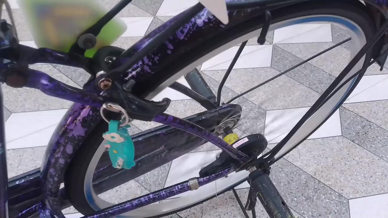 بسكل جديد مكاني البصره الزبير 
بدل  رنكات  الوراء والقد رقم الهاتف ***********
