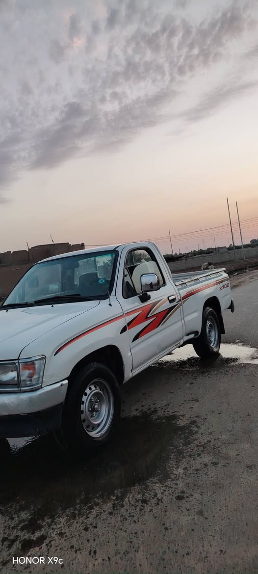 السلام عليكم سياره للبيع بيكم موديل ٩٩ سياره مكينه وكير مكفولات وحداديه مكفوله تخم تاير سياره مال جناي مكفوله من ضربه *********** الاستفسار
