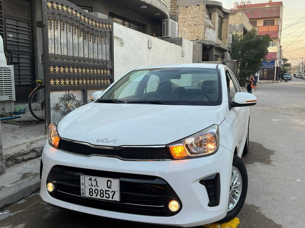 للبيع كيا بيجاس موديل 24 ماشيه 8 ألف السيارة على وضع الشركة كفالة من الزلغ رقم بغداد بسمي السعر 124 بيه مجال بسيط ***********
