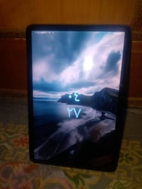 ايباد للبيع نضيف فقط بي فطرين بلشاشه الجهاز نضيف ويا كارتونه السعر 200...