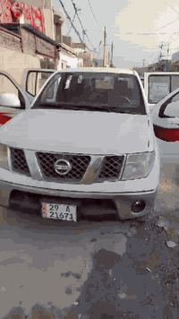 السلام عليكم نيفارا للبيع نضيفه تبريد شغال مكينه كير مكفول سياره كامله مواصفات الرقم واسط مشروع وطني العنوان بغداد السعر 112وبيها مجال الرقم ***********
