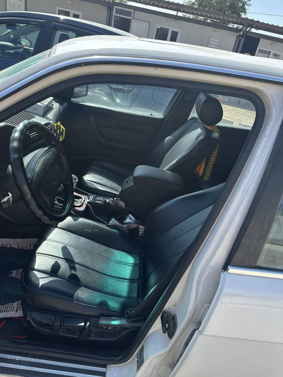 BMW /حجم /520/89
سيارة معمرة تعمير كامل صبغ دوشمه كير مكينه كلها بشرط تبريد شرط طخمها جديد كهرباءيات بشرط سيارة تبريد تدفئه كلها كامله بدون اي مصرف الله شاهد بدون دعم طخه فقط بجاملغ تفاصيل كامله منزل مراحل التعمير هم …مكان السيارة دهوك  سعر السيارة 56$ ورقه ومجال قليل وعليها غرامه 10ورقات تمزل من السعر وكاله بااسمي تحويل شرط 
للاستفسار اتصل موشراي يرحم والديك لاتتصل ***********
