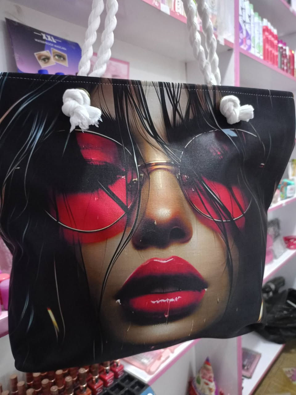 تريدي تكونين مميزة بطلتچ؟ ✨
جنط نسائية بقمة الأناقة، تصاميم فنية غريبة ومميزة مو مثل الموديلات المكررة بالسوق.
خامة ممتازة وتتحمل.
ألوان ثابتة ورسومات تجنن.
الحجم مثالي للطلعات والزيارات.
السعر:[3 الاف]🔥🔥🔥
التوصيل متوفر لأهالي منطقتنا (أبو عظام) والمناطق القريبة. للحجز :يرجى مراسلة الصفحة.


**إذا كنت صاحب هذا الإعلان وتريد حذفه لأي سبب، رجاءا أرسل رسالة إلى الدعم الفني**