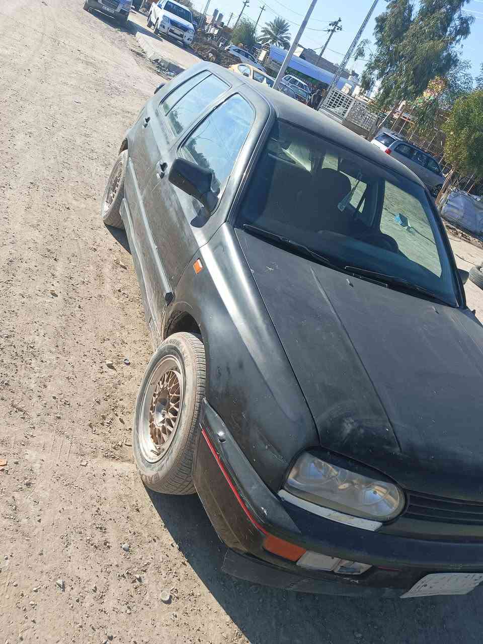 السلام عليكم كولف رياضي 1993 بلادي كير عادي مكينه دخانه بس الصبح تبريد ثلج كهربائيات كلها شغاله رقم بغداد تحويل مباشر العنوان ديالى بعقوبة للاستفسار الاتصال على الرقم *********** الماعنده رصيد يرمش واني اتصل ودللو
