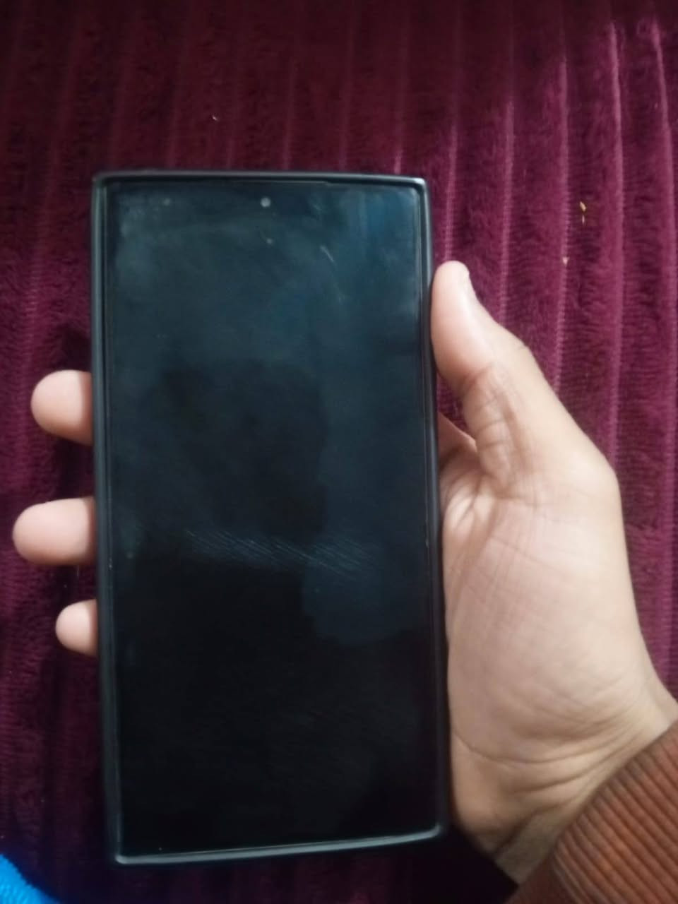 سلام عليك جهاز اس 24الترا ذاكره ٢٥٦الجهاز نضيف كلش ويا كرتونه وملحقاته المكان ناصريه مقابيل مستشفى التركي رقمي *********** (950وبي مجال)
