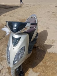 دراجه نضيفه للبيع كلش ما نقصه بس كفرات شويه كهربائيات كله شغاله سعر خا...