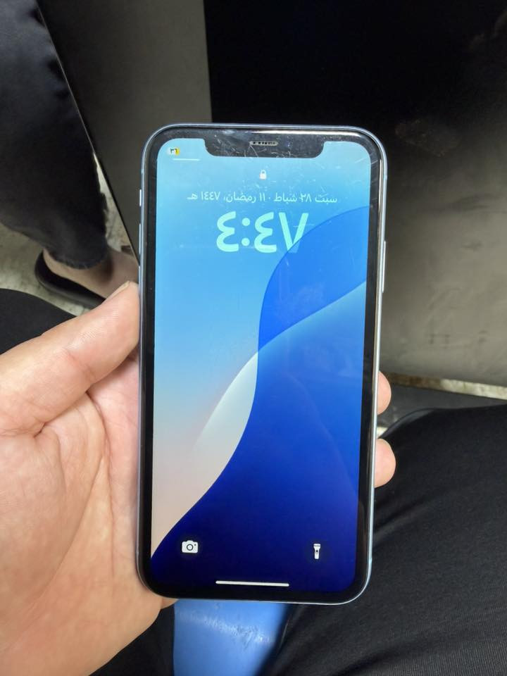 ايفون xr ذاكره ١٢٨ بطاريه ٨٠ ب٢٠٠ وبي مجال مكاني حي العدل ***********
