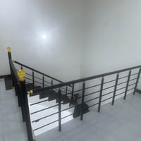 بيت 100 متر طابق ونص بناء حديث ودرجه واولى مستعجل على بيع نزلت السعر غ...