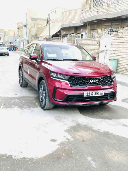 السلام عليكم سورنتو موديل 2022وارد أمريكي  حادثها بنيد فقط بدون دواخل السياره جديده و جاهزه من كل النواحي السياره على وضع الشركه أخت الزيرو 
مواصفات 
شاشه 
كامره 
تحكم ستيرن جيهتين 
مانع نزلاغ 
ثلاث انضمه قياده 
حساس امامي 
حساس خلفي 
7راكب 
ويل كب كروم 
لون احمر مميز 
لد امامي 
وبعد هواي مواصفات معروفه السياره جديد حيل مال جناي أمانت الله ماشيه 40 ألف فقط مكان السياره بغداد رقم الهاتف ***********
