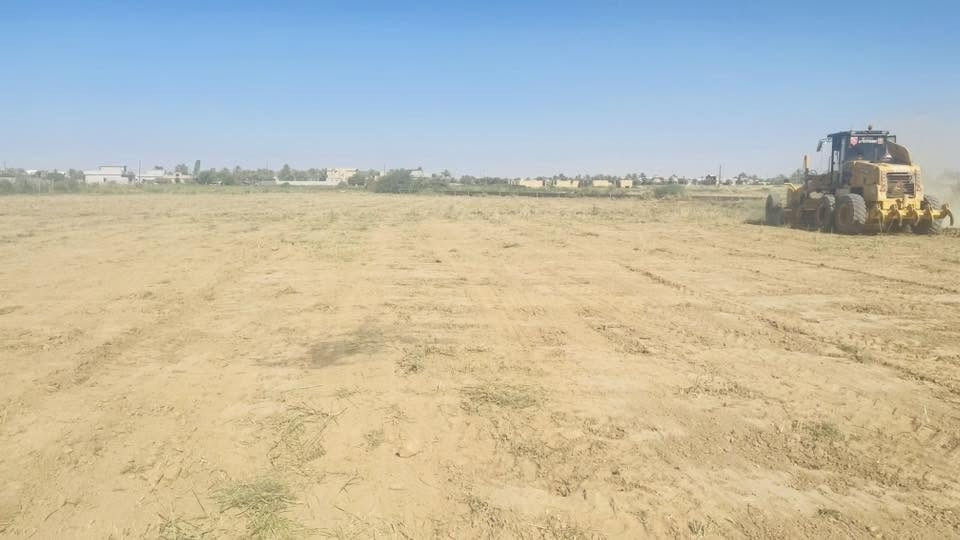 ارض زراعيه للبيع  مساحتها 7 دوام تريد كلها تريد دونم بيها طريق على طريق الدبسه وبيها طريق يطلع على السده قريبه من مدرسة سيد المرسلين 
هاتف :- ***********
