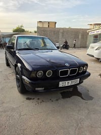 525 i موديل1992 مسكر عدله كير عادي نمرة طويلة عليها دوسات m ويل رياضي ...