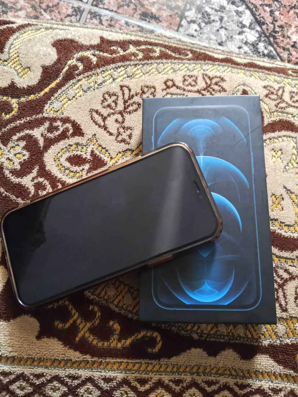 سلام عليكم ايفون١٢ ابرو فقط جهاز جديد مداخل صيانه بطاريته ٧٨ ذاكرته ٢٥٦ سعر ٤٠٠وبي مجال مكاني كوت الاستفسار مراسله صفحه او تصال على رقم ***********
