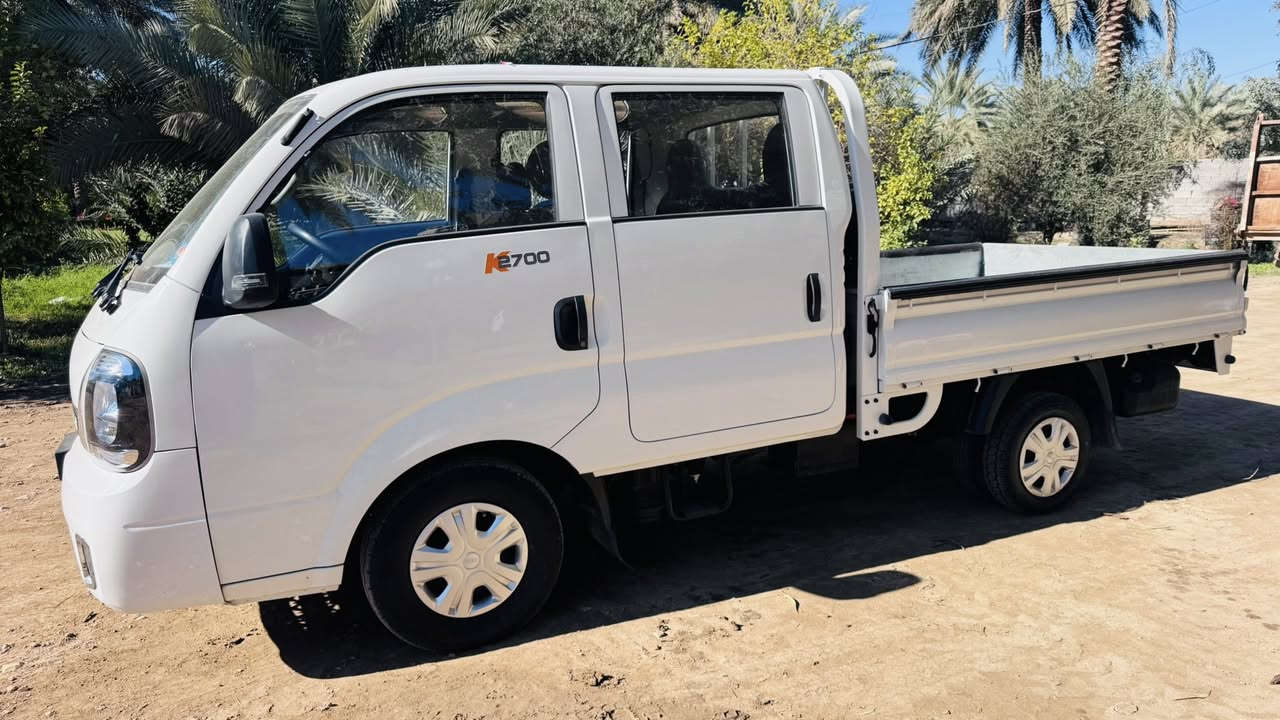 السلام عليكم كيه للبيع موديل 2024 رقم بابل مصفره ضريبه غرامات تحويل مباشر مكفوله كفالة عامه تبريد حداديه كير محرك كله شركه سعر 175 وبيه مجال 
***********
