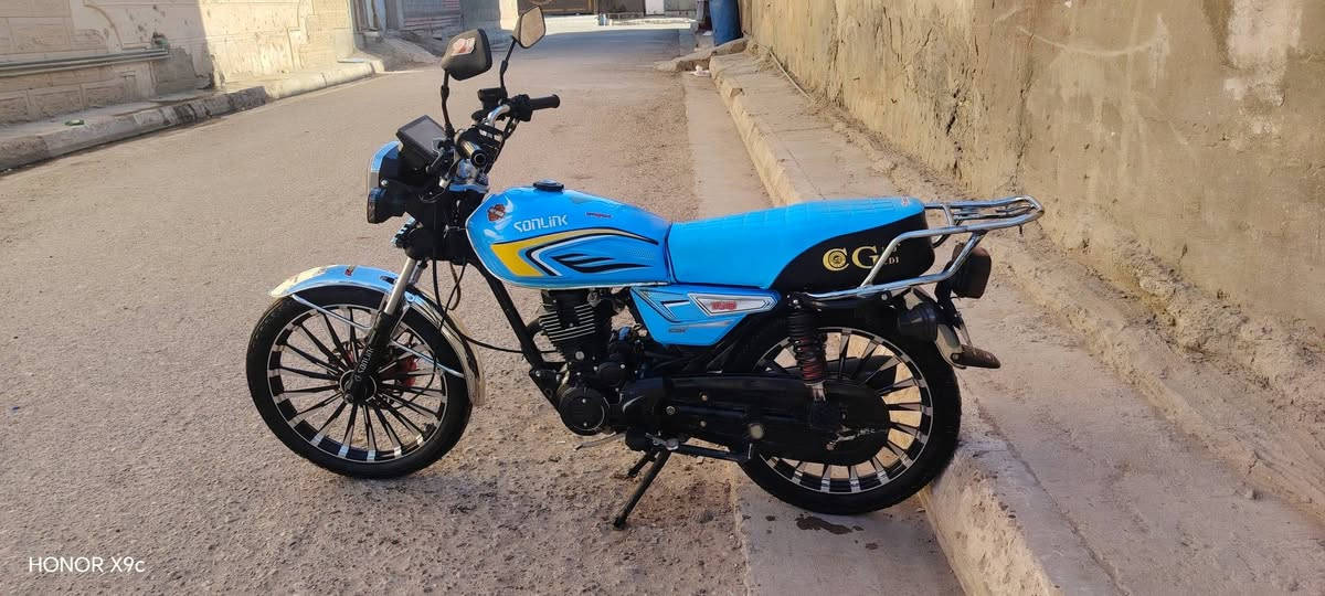 السلام عليكم  موطورايراني  للبيع موديل 25  مراوس بتايكر عادي سعر ب 775 وبي مجال مكان  الرمادي شارع 60  ***********
