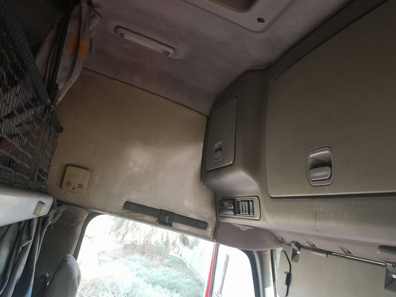 سلام عليكم فالفو للبيع موديل ٢٠٠٤ سنكل امامي  كير موديل حديث قبل فتره بدلته مع كلج  تخم تاير جديد سايلو موديل ٢٠١٤ طارق حاجي كوفين ٣ قبغ ٣ محاور ثنين سبرنك واحد جوبلس تعليك ٤٧ طن يحمل ع طوناج بغداد ع طونج شمال يحمل ٣٤  رقم سليمانيه الجديد بسمي ***********
