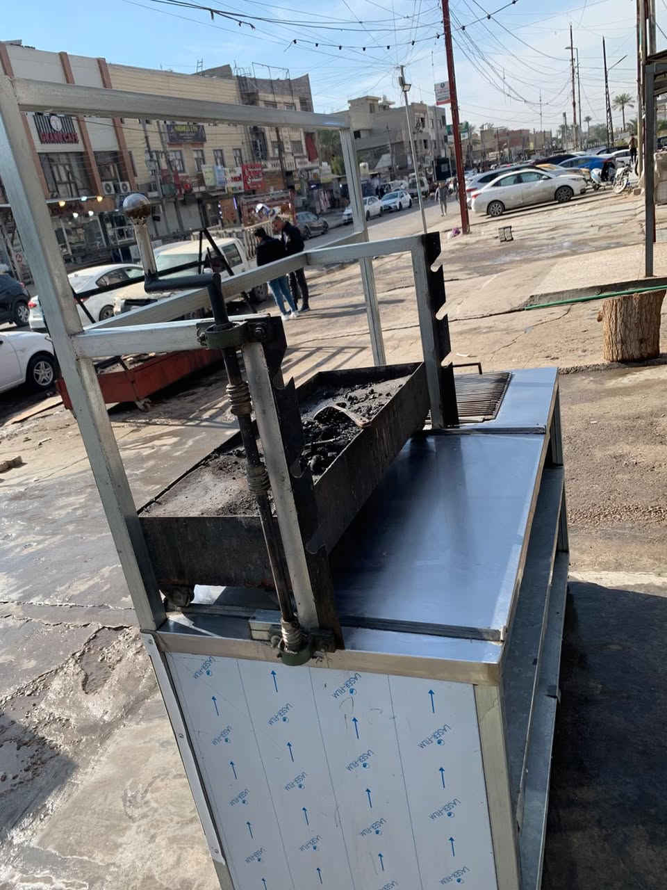 متوفر شوايه دجاج حجم كبير
كامله مكمله  ب ٦٠٠ وبيه مجال 
ومتوفره شوايه كص وبركر ع الفحم شغل درجه أوله 
كامله مع غراضه ب ٧٠٠ وبيه مجال 
تعال وتدالل 
العامريه شارع المضيف 
للاستفسار ***********
