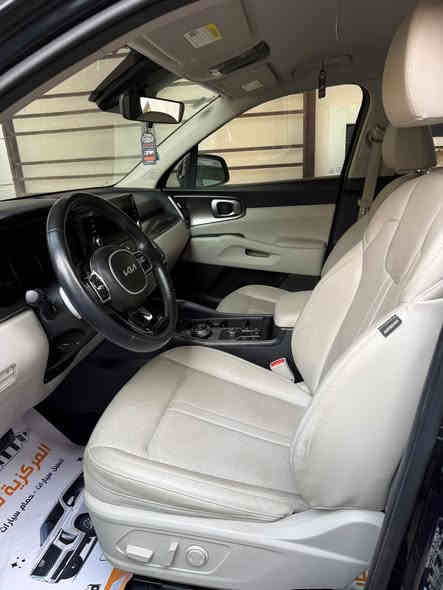 كيا سورنتو 2023 هايبرد ومحرك بانزين سيارة مال بيت استخدامها جداً قليل ونظيفة احلى من الصور كامل مواصفات حساسات وغيرها كل المواصفات بيها 
السعر 285 $
الاتصال 
***********
***********
