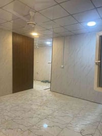 شقة للايجار 07702588351 شقة طابق 2 درجيين للإيجار عوائل فقط بناء جديد ...